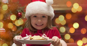 Коварство новогоднего стола: чем нельзя кормить ребенка 31 декабря